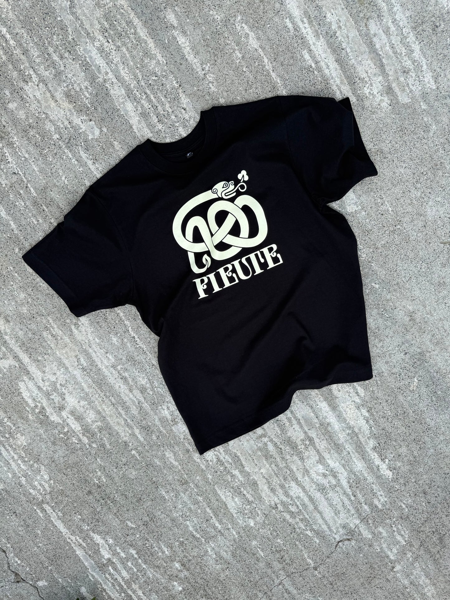 Celtic Lion - Black